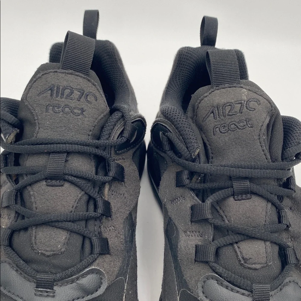 Nike comfortable sneakers